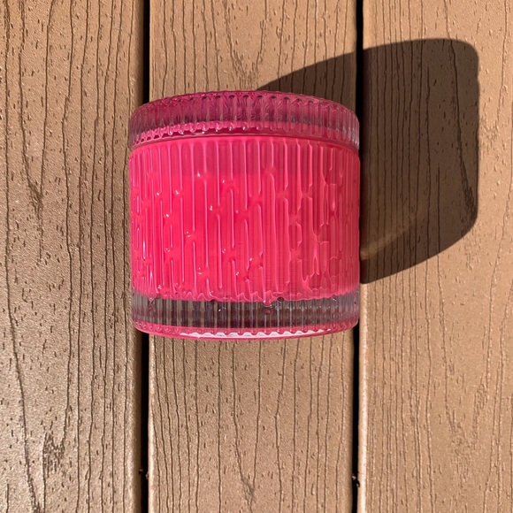 🆕 “RASPBERRY SHORTBREAD” HOMEWORX HARRY SLATKIN 4 WICK 18oz CANDLE NWT!! - Picture 4 of 4